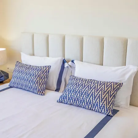 Vilamoura Luxury Retreat With Pool, Garden And Near 奎特里拉