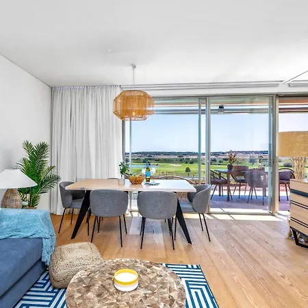 Vilamoura Luxury Retreat With Pool, Garden And Near 奎特里拉