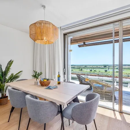 Διαμέρισμα Vilamoura Luxury Retreat With Pool, Garden And Near Quarteira