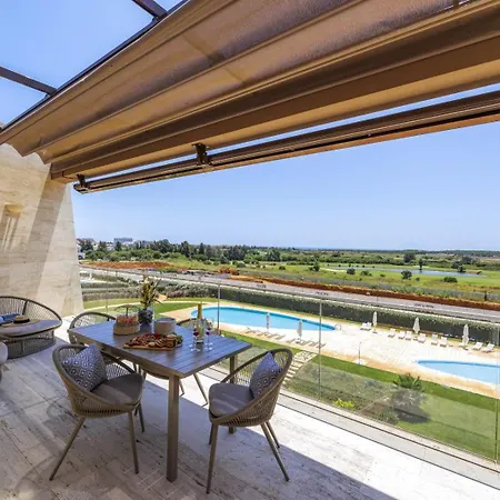 Apartment Vilamoura Luxury Retreat With Pool, Garden And Near Quarteira